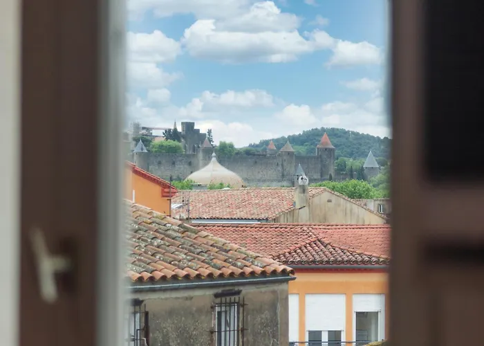 Le Boheme - Netflix - Wifi - Vue sur la Cité Médiévale et les toits